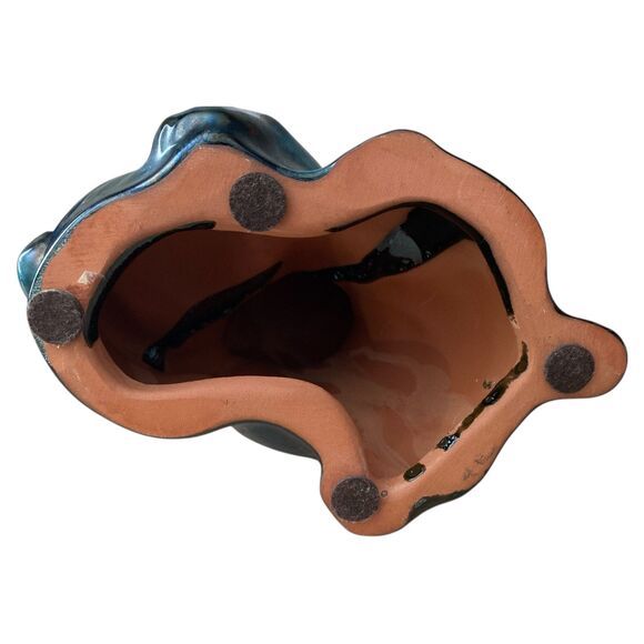 Vintage Blue Mountain Pottery Cat Kitten with Yarn Ball  Green Drip Glaze - Picture 5 of 6